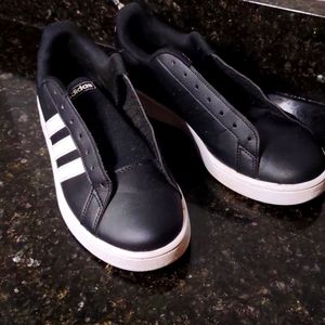 Adidas Black in White Size 8.5